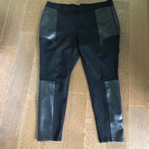 Faux leather leggings​​​​​​